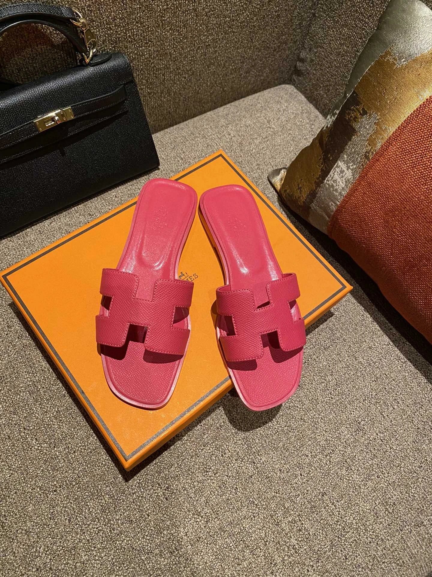 Hermes Oran Slippers · 4