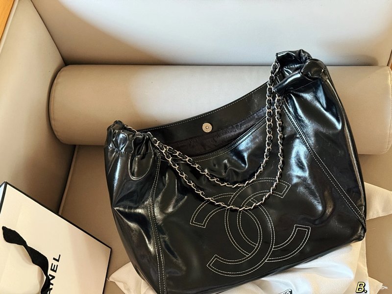 Chanel shopping bag