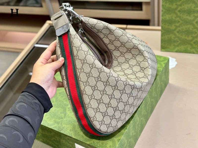 Gucci crossbody bag