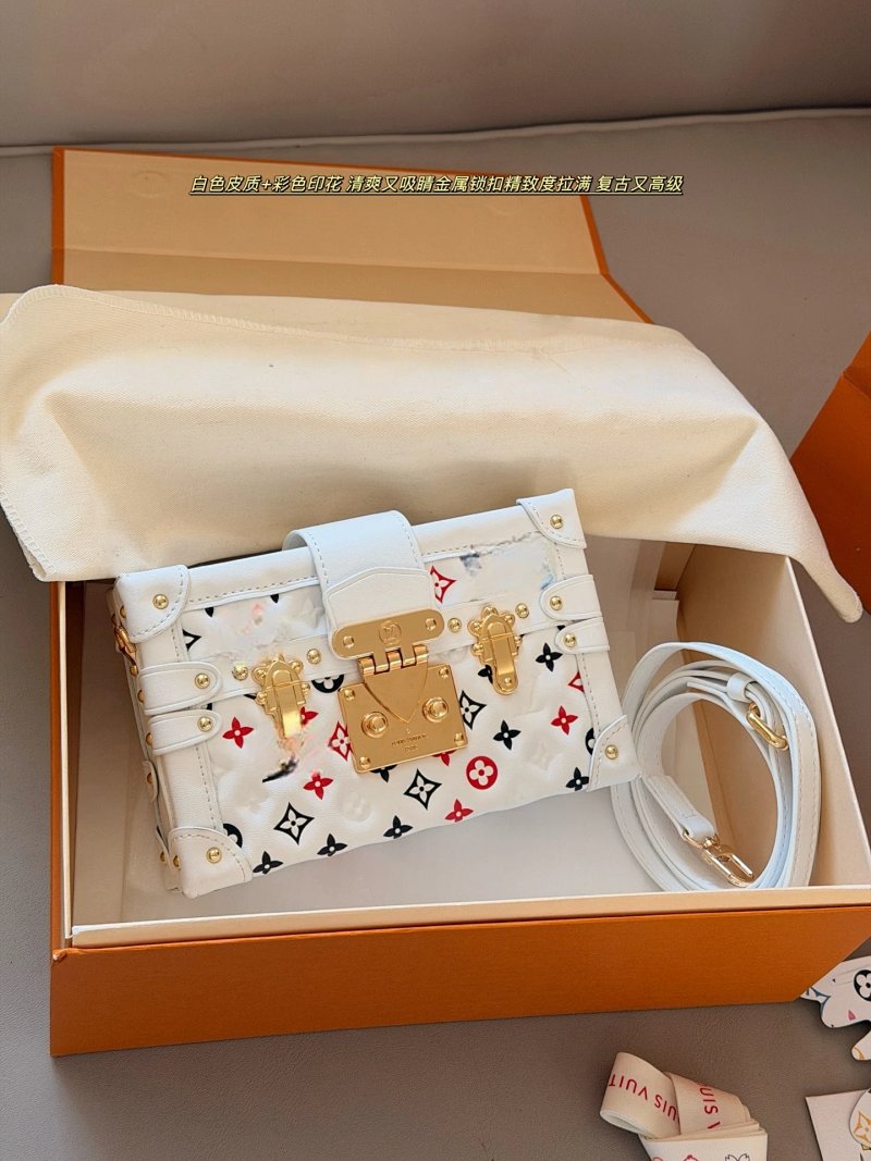 Messenger bag from Apple