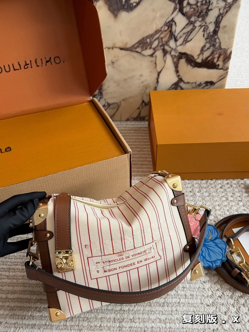 Crossbody bag from Apple