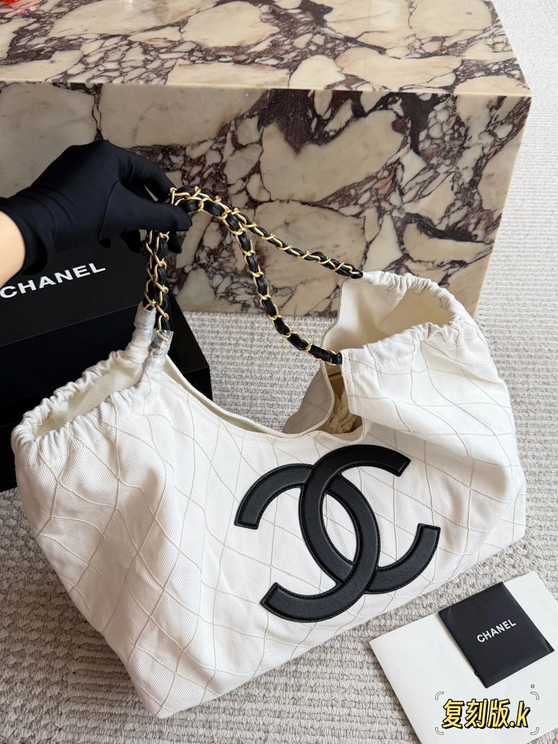 Chanel shopping bag