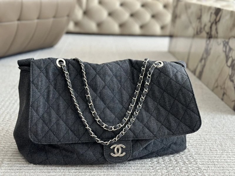 Chanel tote bag