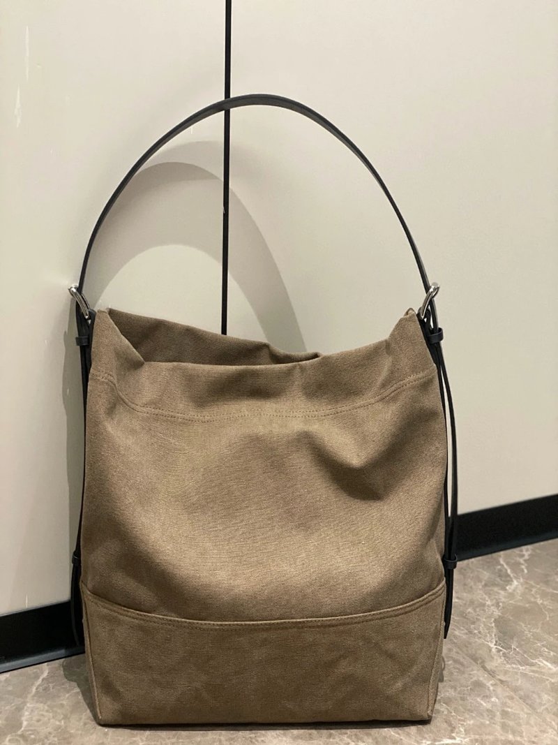 Tote bag from Apple