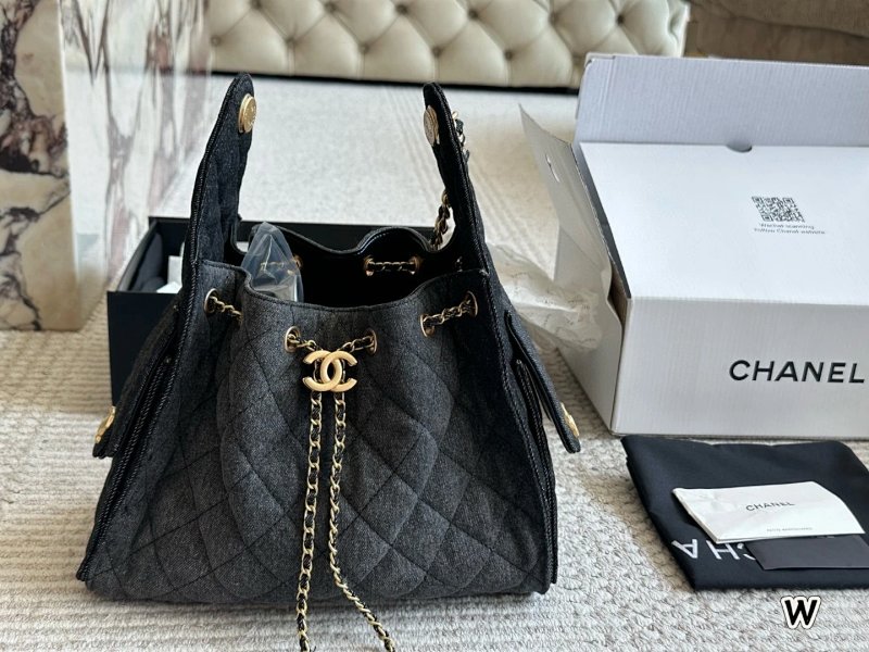 Chanel tote bag