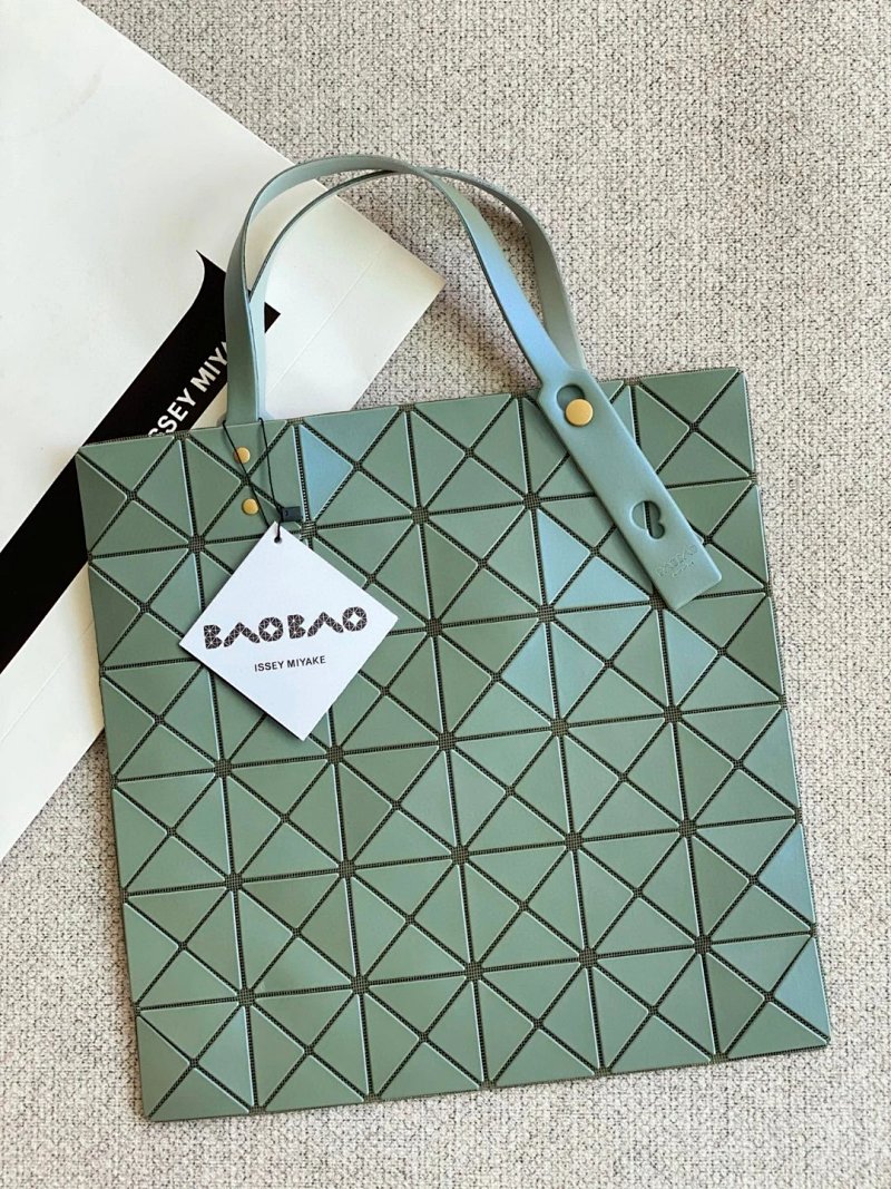 Shopping bag from Apple