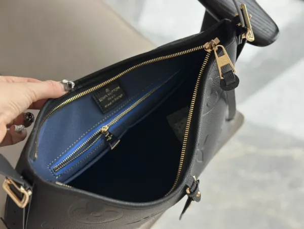 Louis Vuitton Onthego Hobo Bag Milk White Shoulder Bag - 5