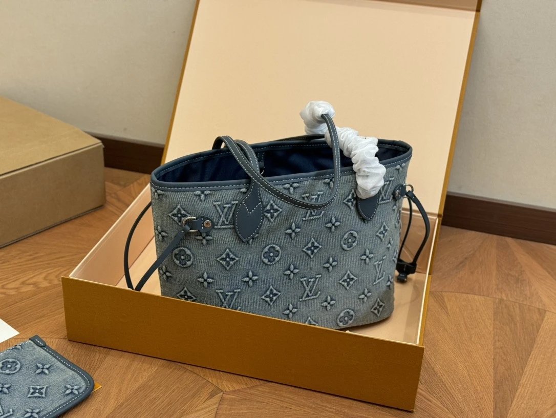 Louis Vuitton Tote Bag