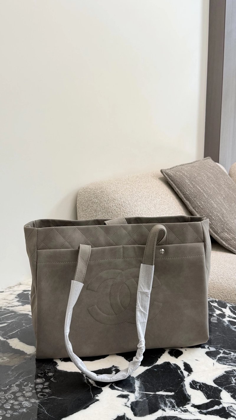 Chanel shopping bag