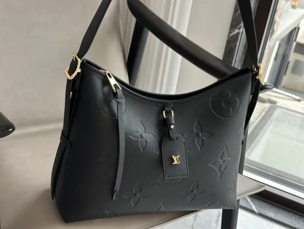 Louis Vuitton Onthego Hobo Bag Milk White Shoulder Bag - 3