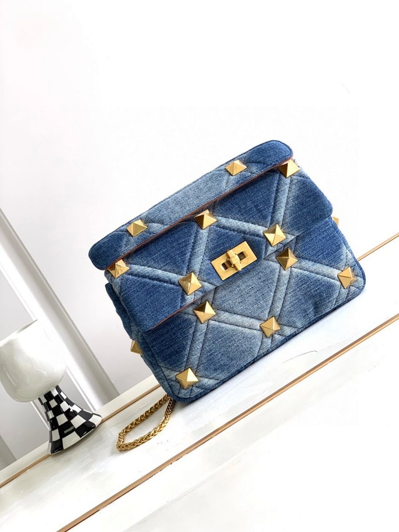Valentino Garavani Roman Stud