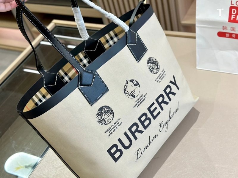 Burberry tote bag