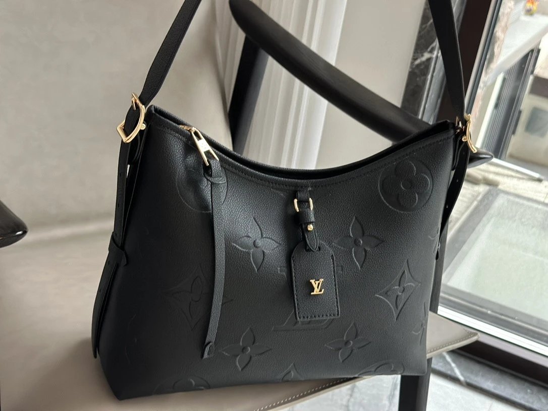 Louis Vuitton CarryAll Bag