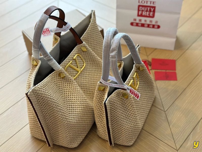 Valentino shopping bag
