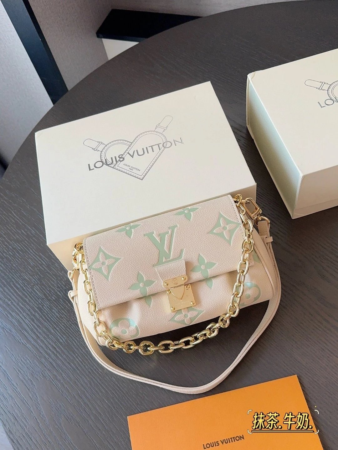 Louis Vuitton Favorite Empreinte 6