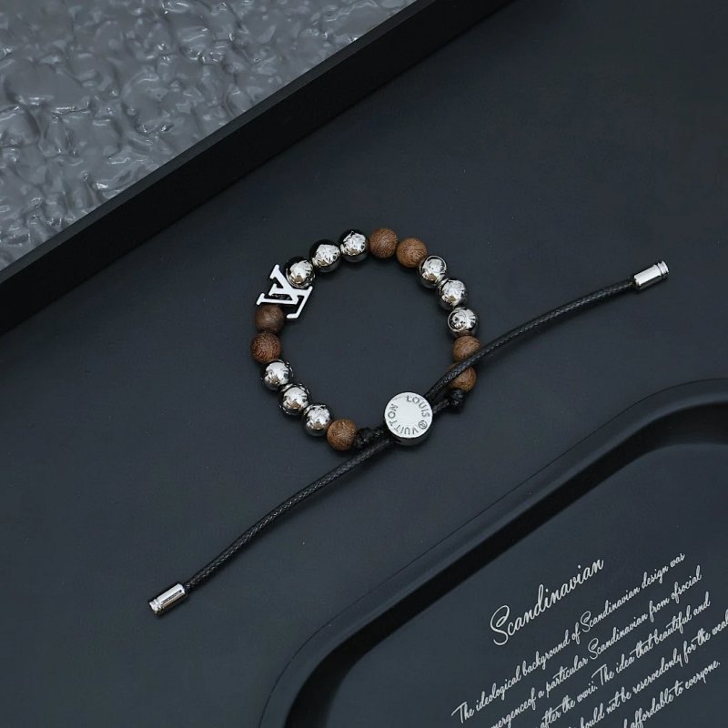 Bracelet from Apple