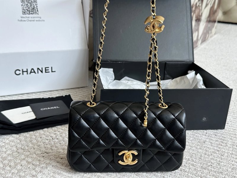Chanel crossbody bag