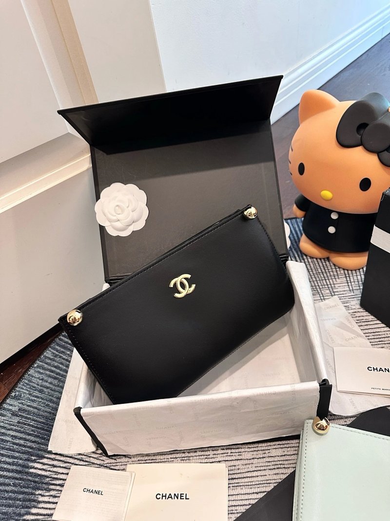 Chanel shoulder bag