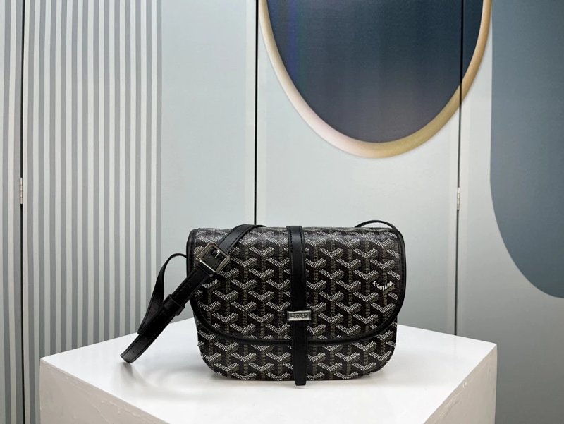 Goyard messenger bag