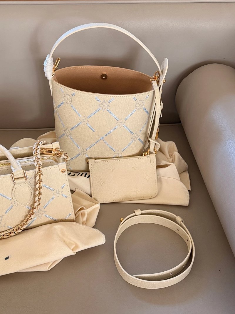 Crossbody bag from Apple