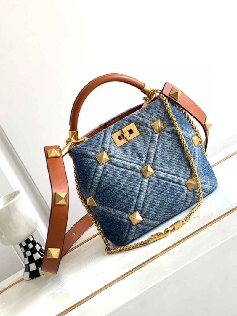 Crossbody bag from Apple