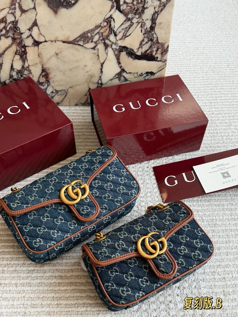 Gucci messenger bag