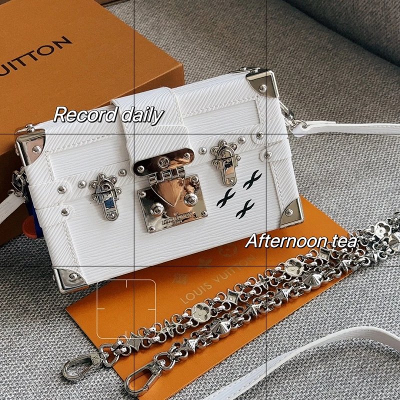 Crossbody bag from Apple
