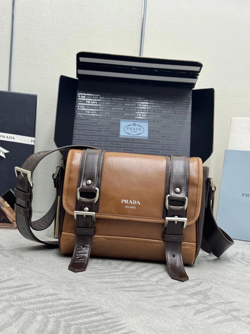 Messenger bag from Apple