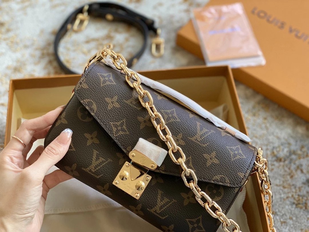 Louis Vuitton Dauphine Chain S
