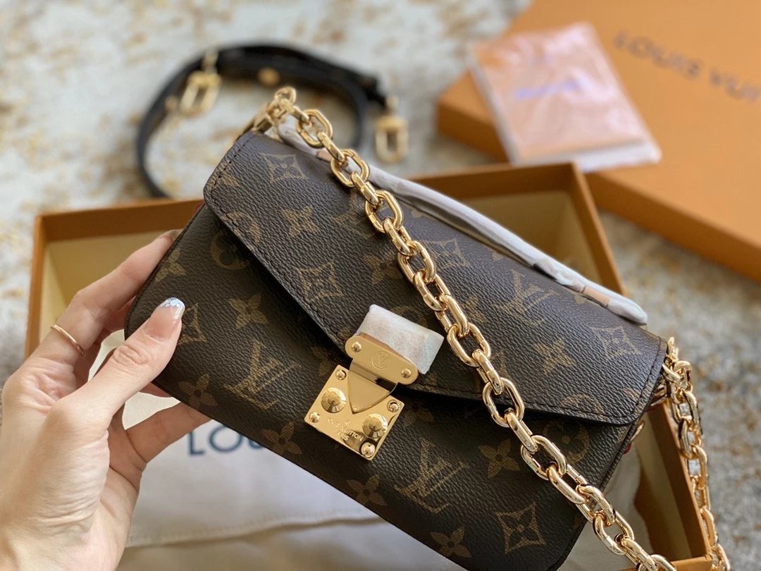 Louis Vuitton Pochette Metis