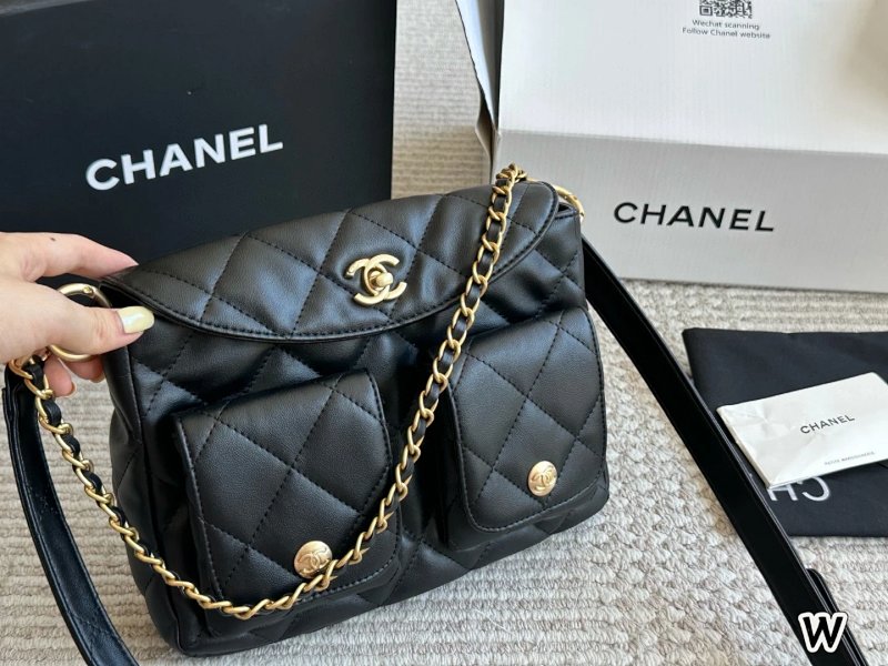 Chanel shoulder bag