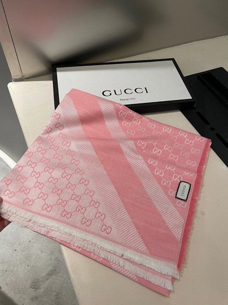 Scarf from Apple