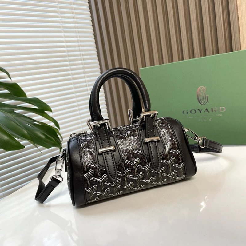 Goyard crossbody bag