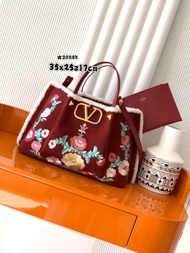Messenger bag from Apple