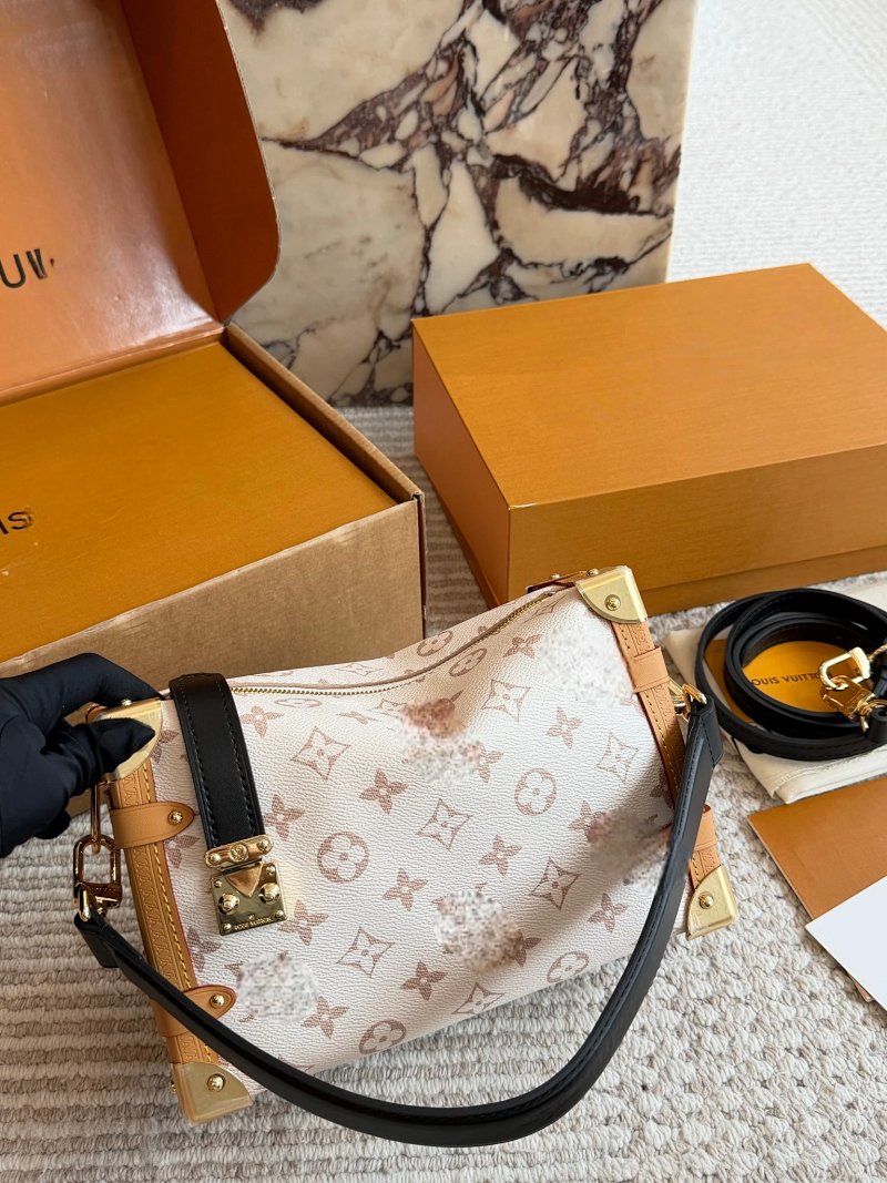 Crossbody bag from Apple