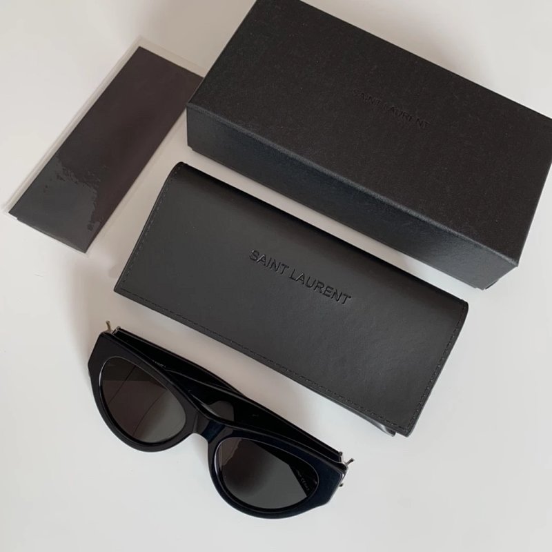 Glasses from Apple