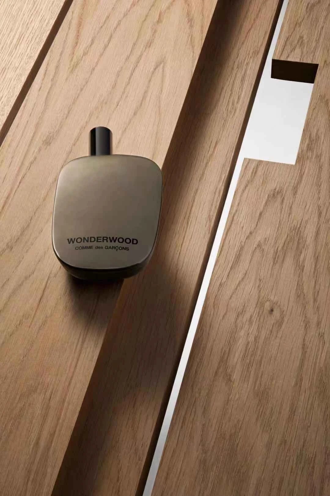 comme des garcons wonder wood 香水