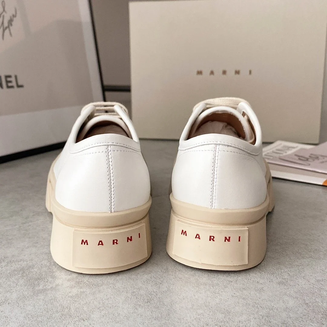 🇮🇹【外贸渠道】玛尼MARNI最新款大头女鞋，非常显高档又舒适，白色 
